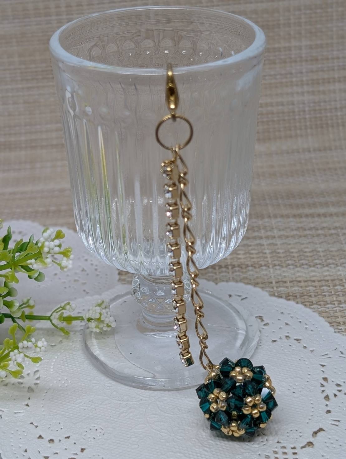 スワロフスキービーズチャーム