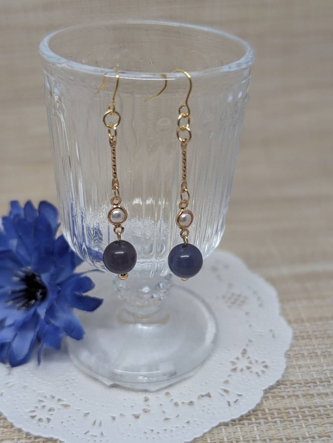 キャッツアイストーン風ガラズビーズピアス